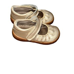 Livie & Luca RUCHE CLASSIC Mary Jane Champagne toddler girls size 5 12